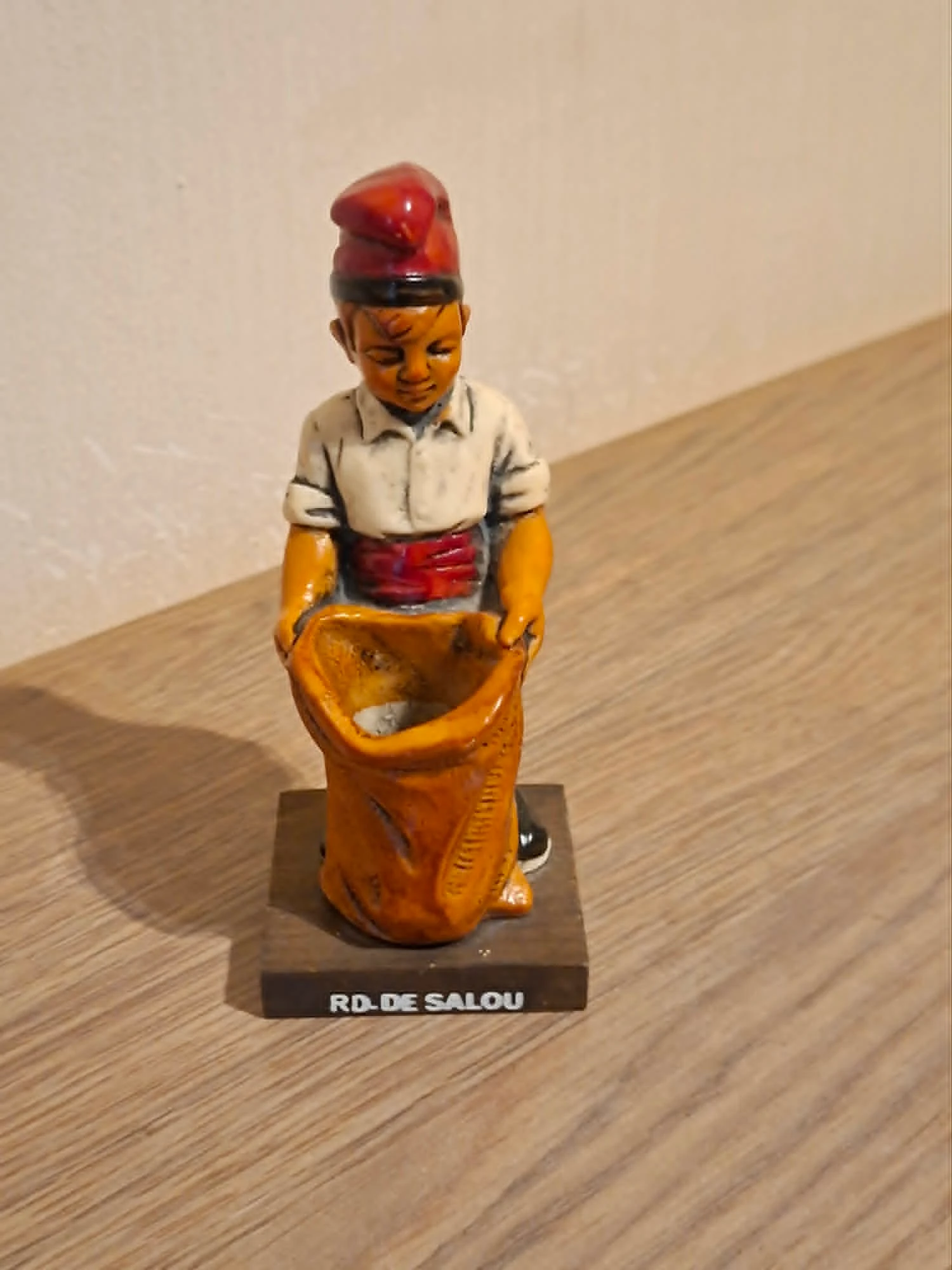 Decoratief beeldje : Catalaanse jongen / Salou